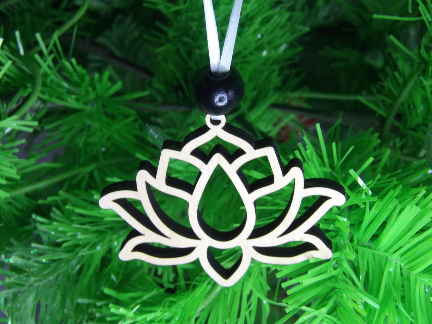 Serenity Blooms: Lotus Flower Wooden Christmas Tree Ornament